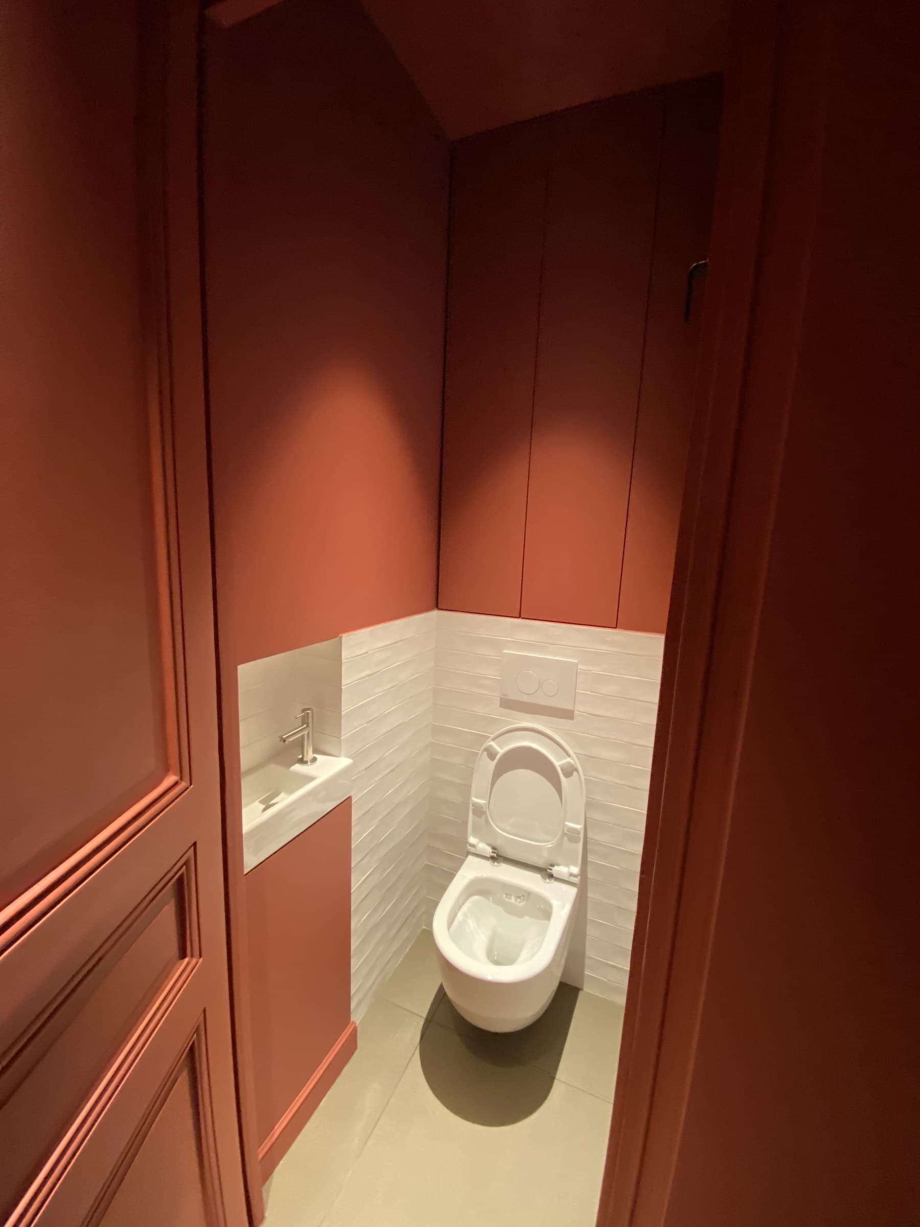 Pied-à-terre rive gauche — WC — Après rénovation