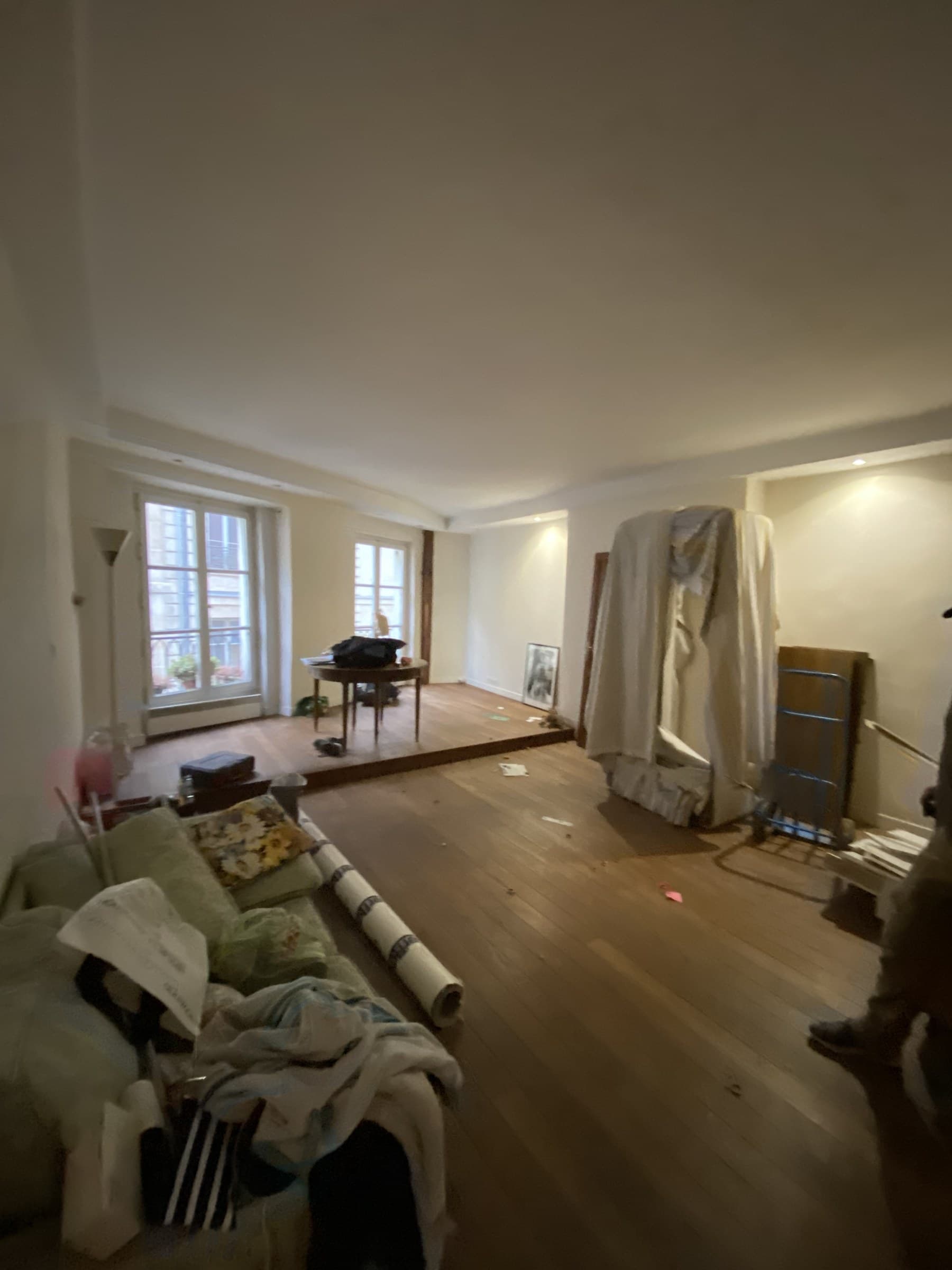 Appartement de prestige — Salon — État initial